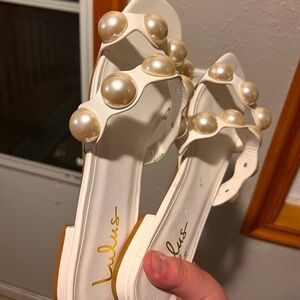 Super cute Pearl sandals size 11